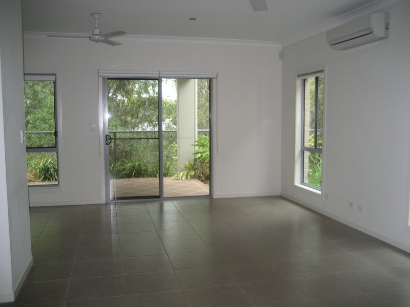 7/16-18 Geoff Wolter Drive West, Molendinar QLD 4214