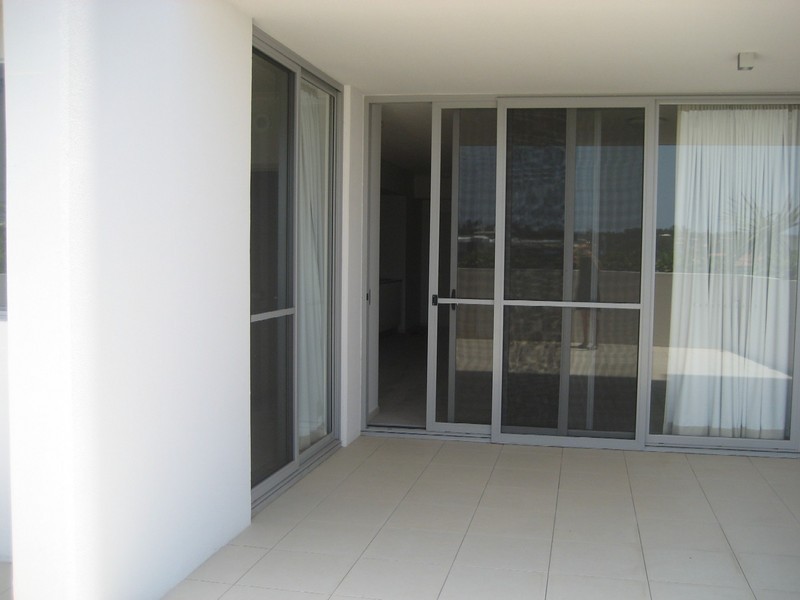 122/142 Laver Drive, Robina QLD 4226