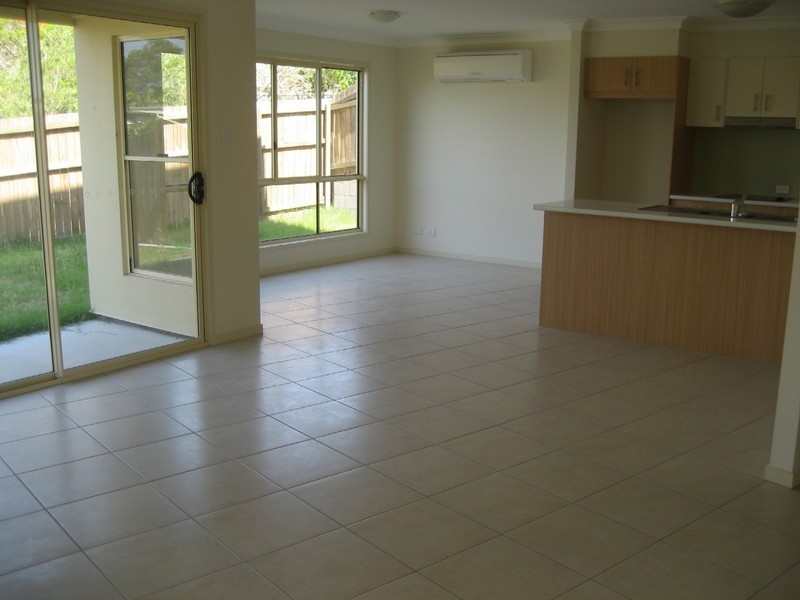 2 / 62 Milne Street, Mount Warren Park QLD 4207