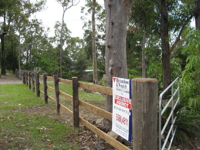 Gaven QLD 4211