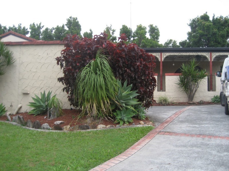 12 Berringa Court, Ashmore QLD 4214