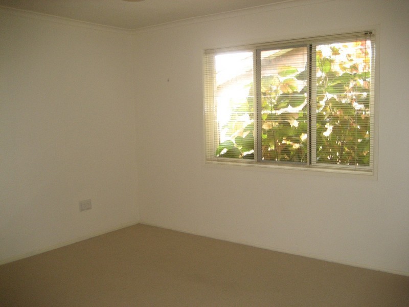 12 Berringa Court, Ashmore QLD 4214