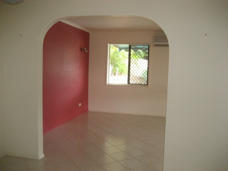 12 Berringa Court, Ashmore QLD 4214