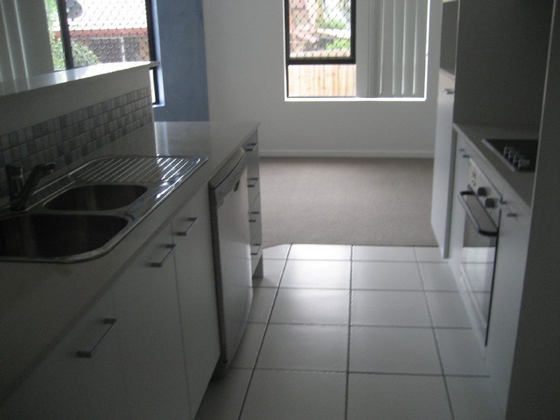 4/15-17 Lloyd Street, Southport QLD 4215