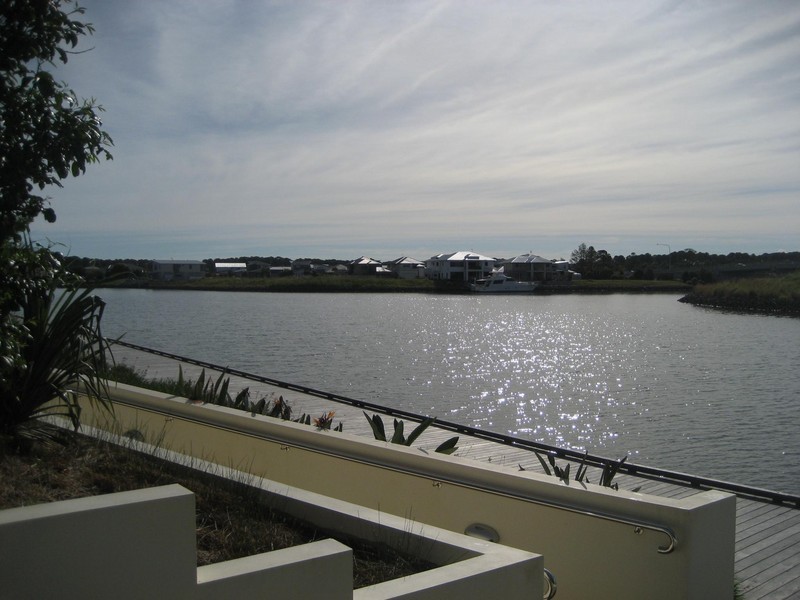 231/3 Pendraat Parade, Hope Island QLD 4212