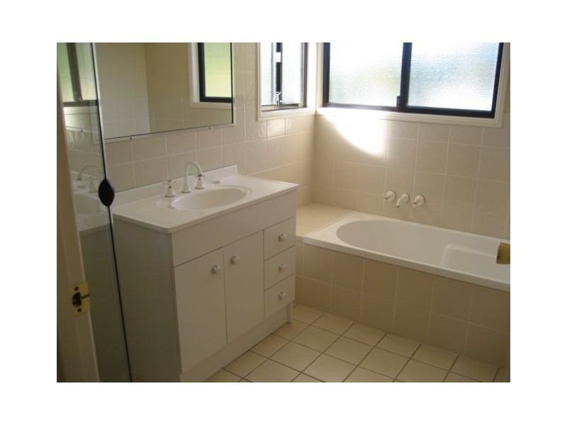 1/45 Parker Street, Labrador QLD 4215