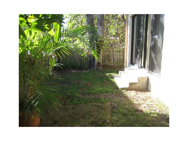 1/45 Parker Street, Labrador QLD 4215