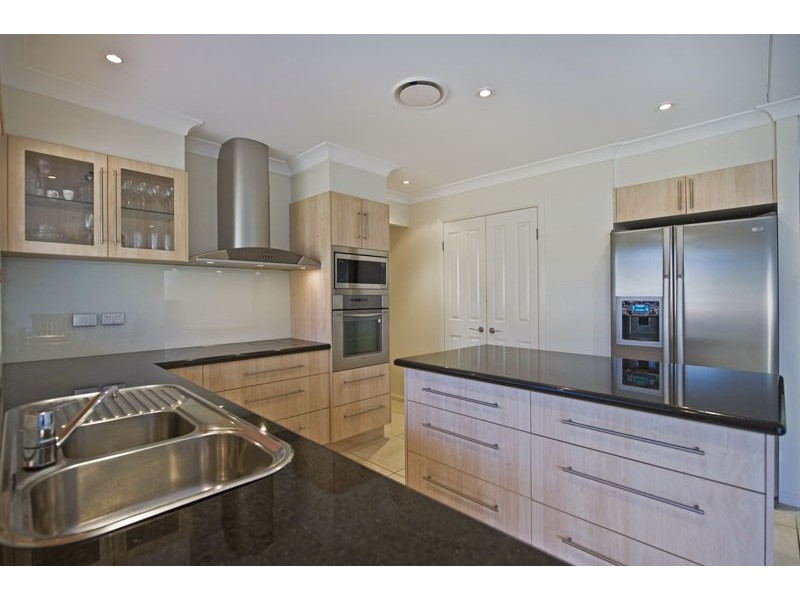 11 Ossie Court, Parkwood QLD 4214