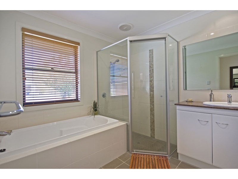 11 Ossie Court, Parkwood QLD 4214