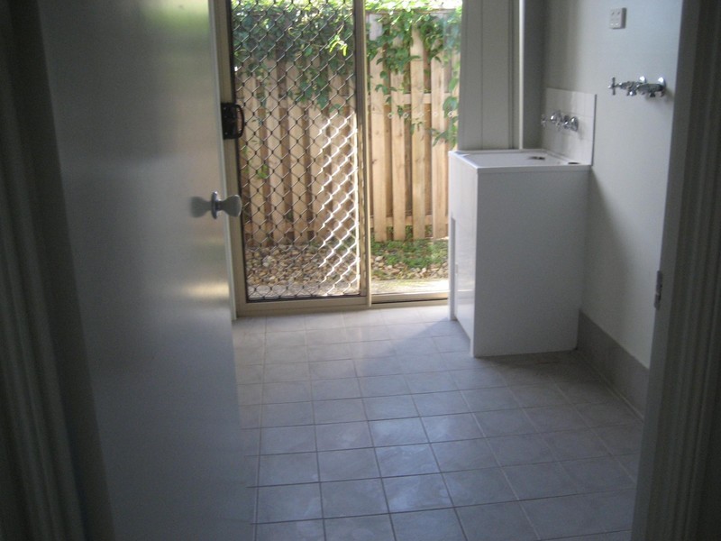 8 Starush Ct, Upper Coomera QLD 4209