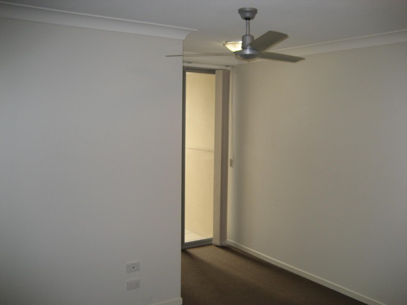 5/8-10 Proud St, Labrador QLD 4215