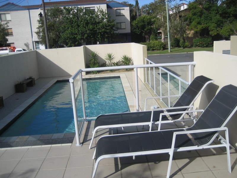 5/8-10 Proud St, Labrador QLD 4215