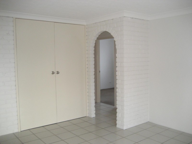 1/12 Duet Drive, Mermaid Waters QLD 4218