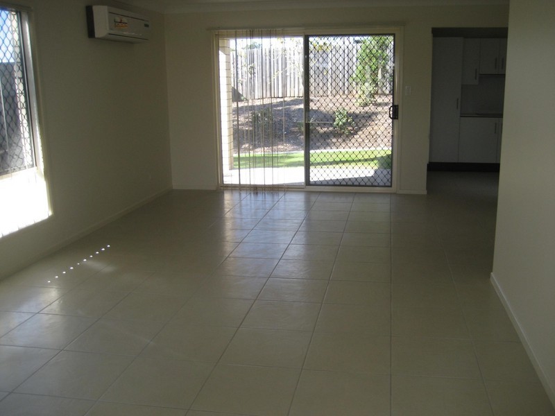 1/24 Success Crescent, Ormeau QLD 4208