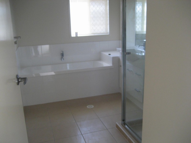 1/24 Success Crescent, Ormeau QLD 4208