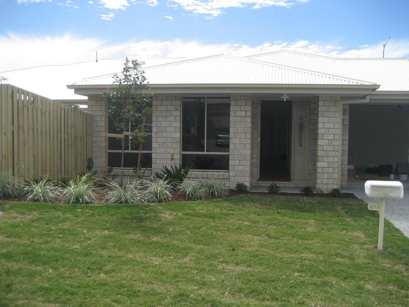 2/12 Prewett Street, Upper Coomera QLD 4209