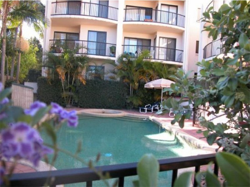 6/7 Barranbali Street, Bali Apartments, Chevron Island QLD 4217