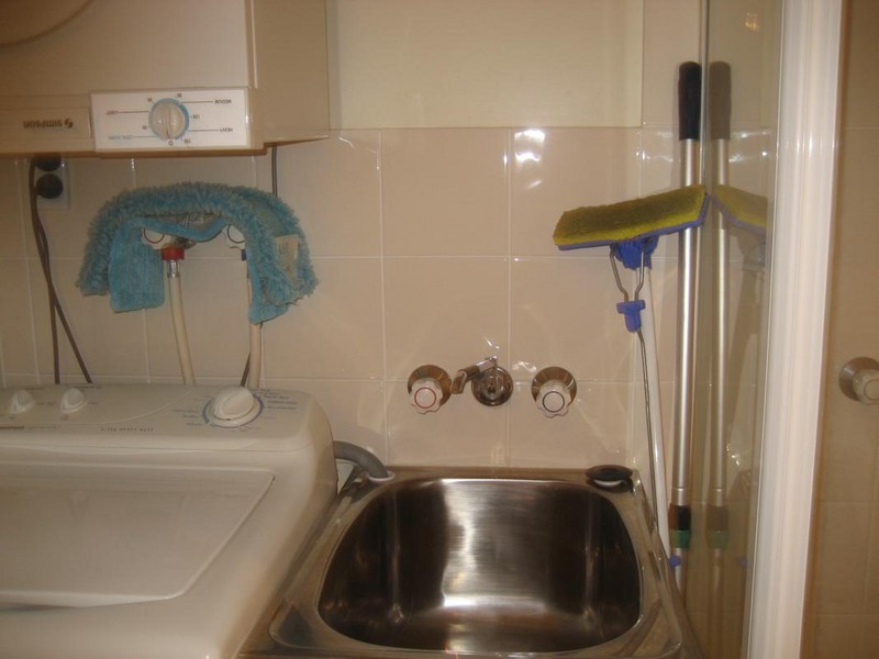 6/7 Barranbali Street, Bali Apartments, Chevron Island QLD 4217