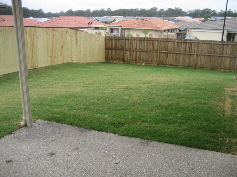 16 Serenity Ct, Crestmead QLD 4132