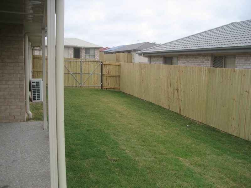 16 Serenity Ct, Crestmead QLD 4132
