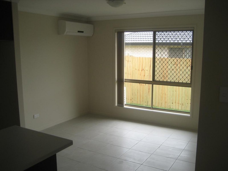 10 Serenity Ct, Crestmead QLD 4132