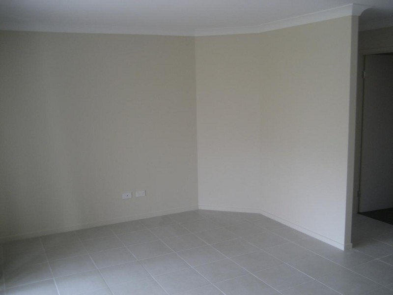 10 Serenity Ct, Crestmead QLD 4132