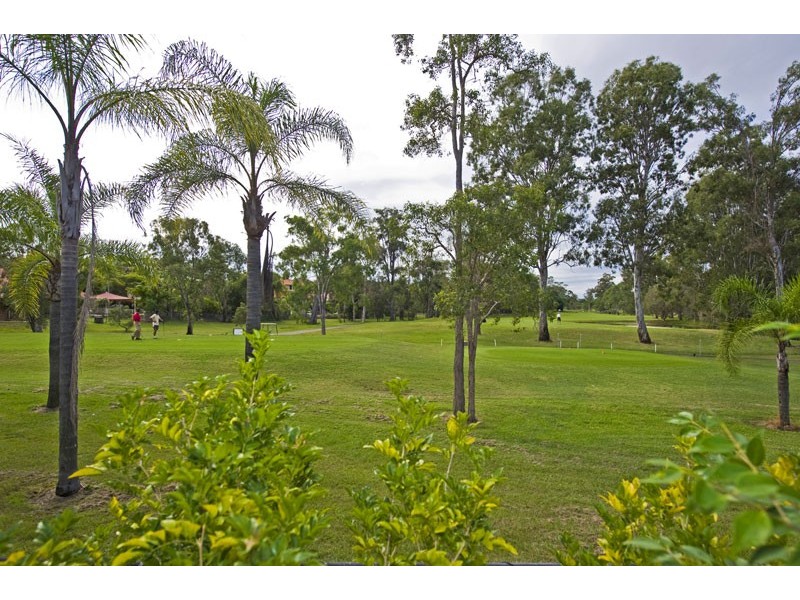 11 Ossie Ct, Parkwood QLD 4214