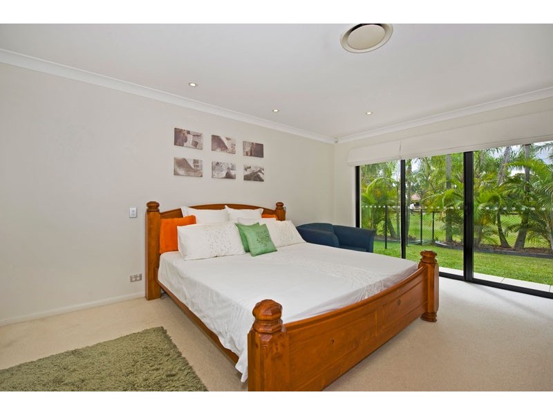 11 Ossie Ct, Parkwood QLD 4214