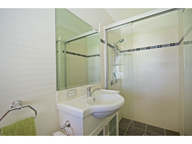 11 Ossie Ct, Parkwood QLD 4214