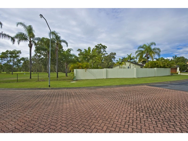 11 Ossie Ct, Parkwood QLD 4214