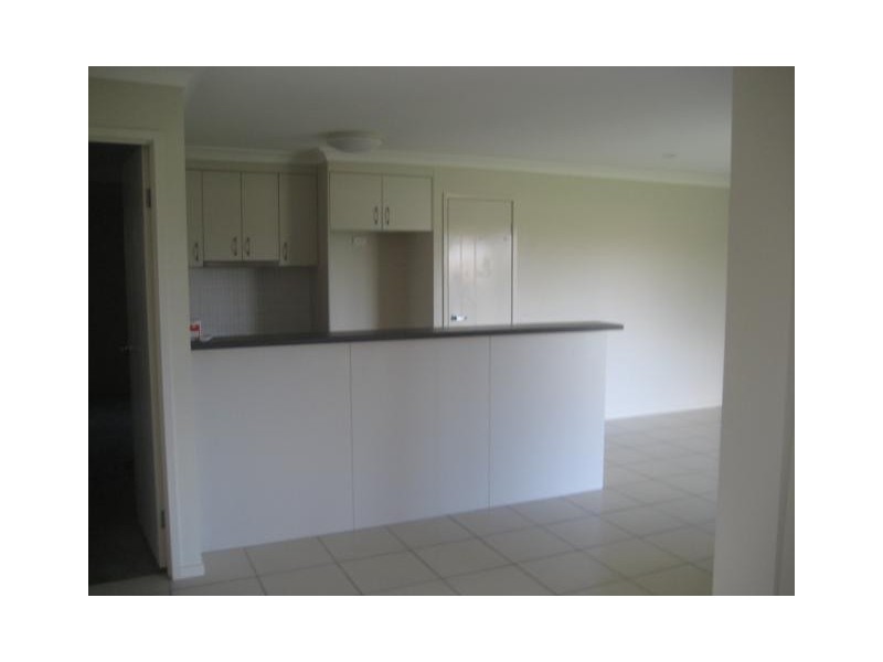 1 Alvine Drive, Eagleby QLD 4207