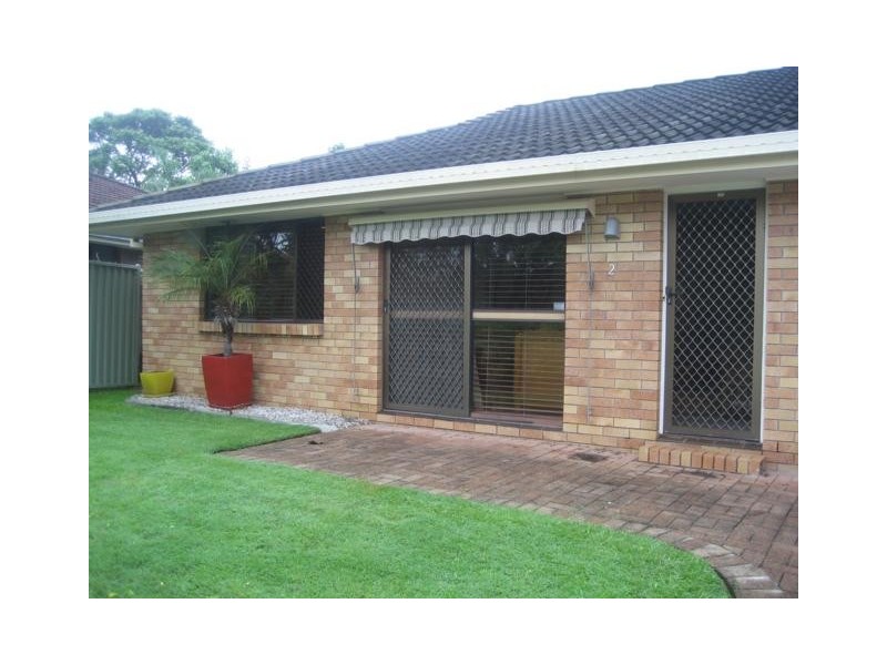 2/1 Greenleaf Close, Burleigh Waters QLD 4220