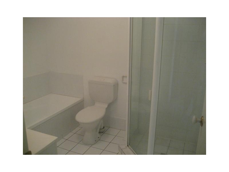 2068/6 Crestridge Crescent, Oxenford QLD 4210