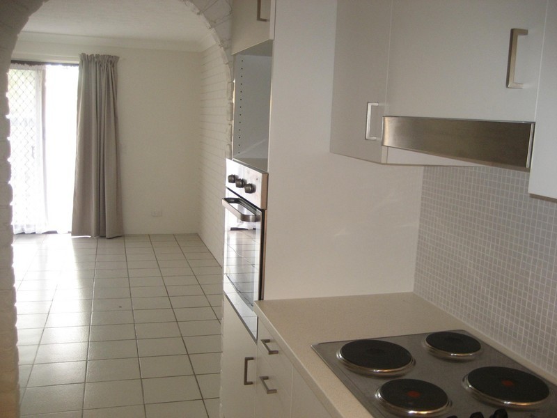 1/12 Duet Drive, Mermaid Waters QLD 4218