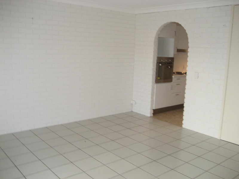 1/12 Duet Drive, Mermaid Waters QLD 4218