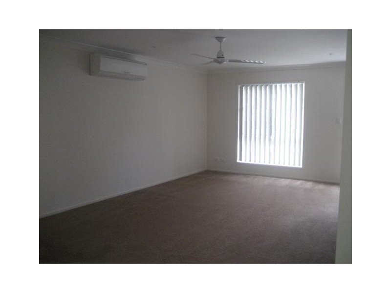 8/18 Taylor Street, Eagleby QLD 4207