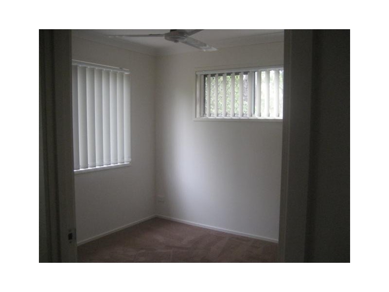 8/18 Taylor Street, Eagleby QLD 4207