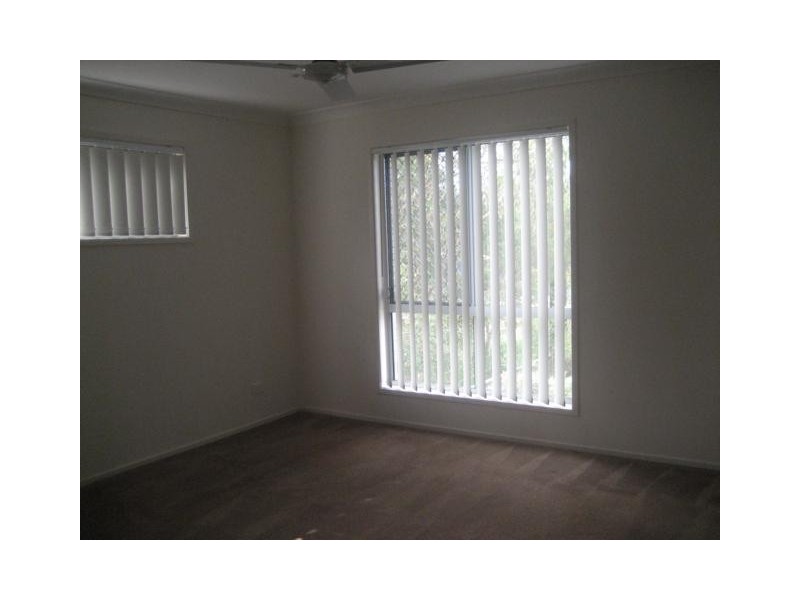 8/18 Taylor Street, Eagleby QLD 4207