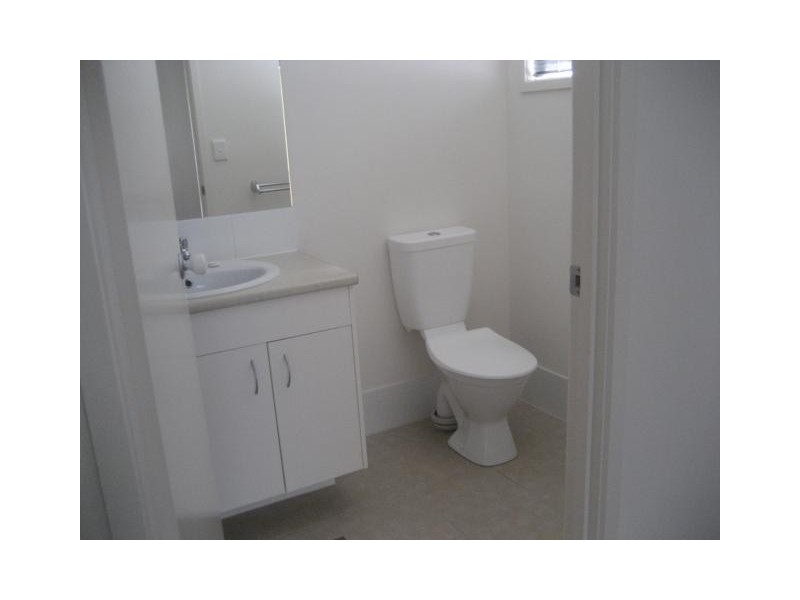 8/18 Taylor Street, Eagleby QLD 4207