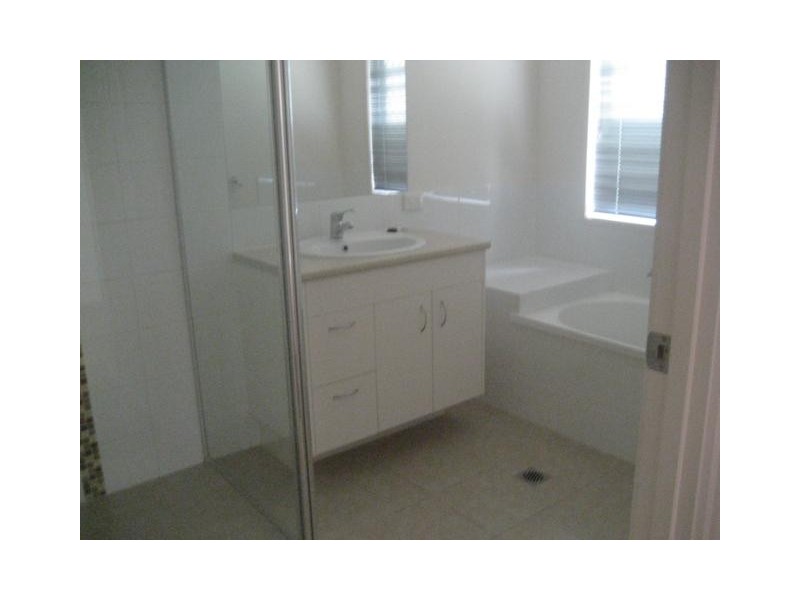 8/18 Taylor Street, Eagleby QLD 4207