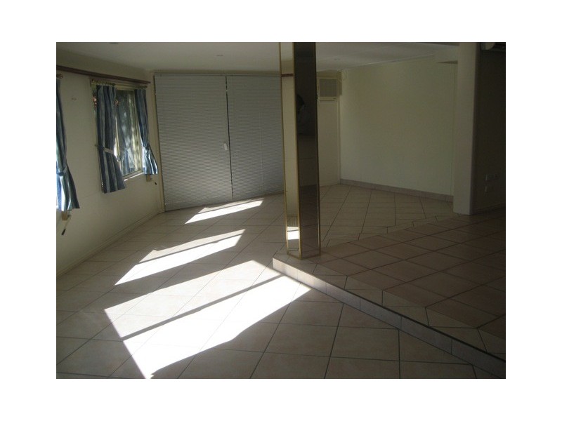 12 Mona Court, Oxenford QLD 4210