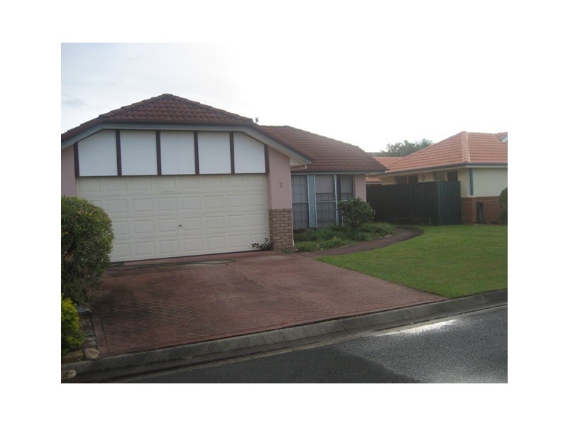 2/25 Tristan Court, Benowa QLD 4217