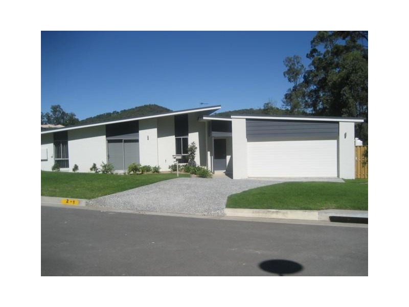 2/1 Portimao Court, Oxenford QLD 4210