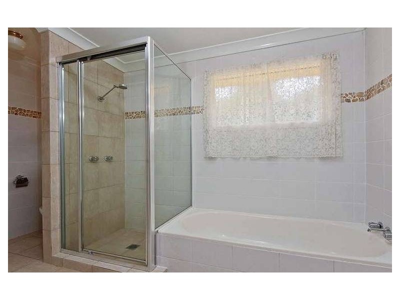 13 Thredbo Drive, Worongary QLD 4213