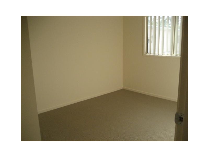 37/2  Weir Drive, Upper Coomera QLD 4209