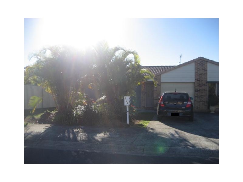 1/104 Riveroak Drive, Helensvale QLD 4212