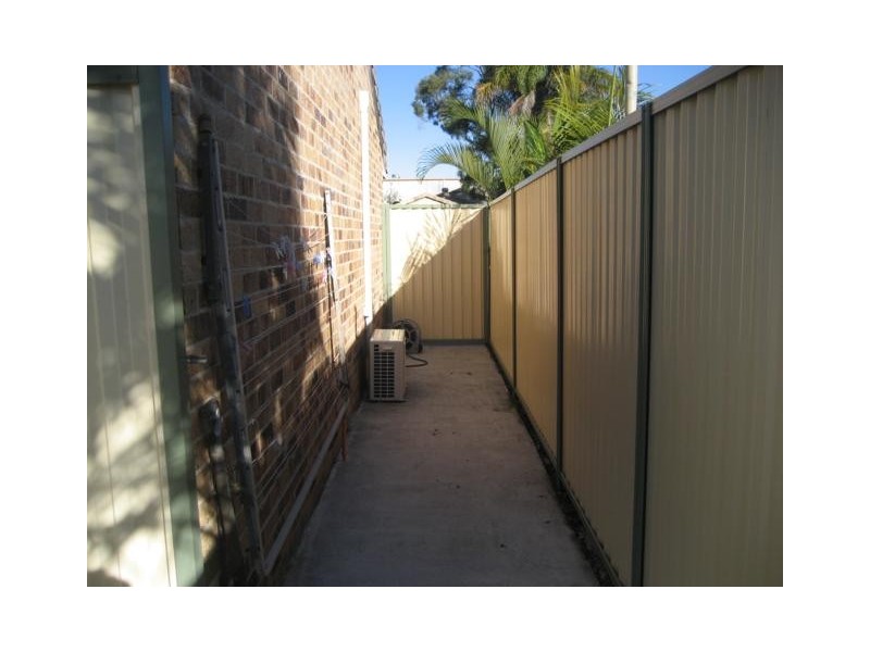 1/104 Riveroak Drive, Helensvale QLD 4212