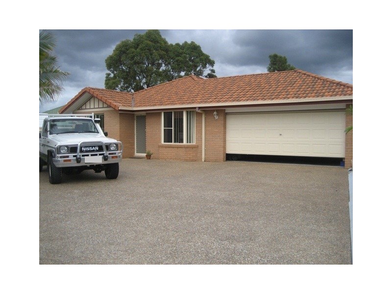 3 Hollyfern Court, Oxenford QLD 4210