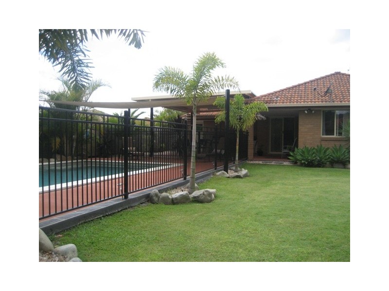 3 Hollyfern Court, Oxenford QLD 4210