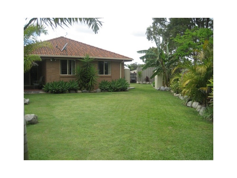 3 Hollyfern Court, Oxenford QLD 4210